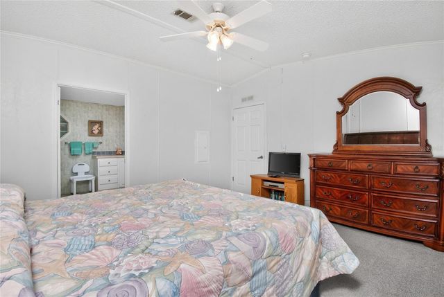 24437 HARBORVIEW ROAD 106, Punta Gorda, FL 33980