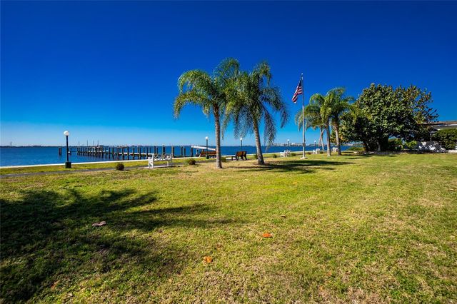 24437 HARBORVIEW ROAD 106, Punta Gorda, FL 33980
