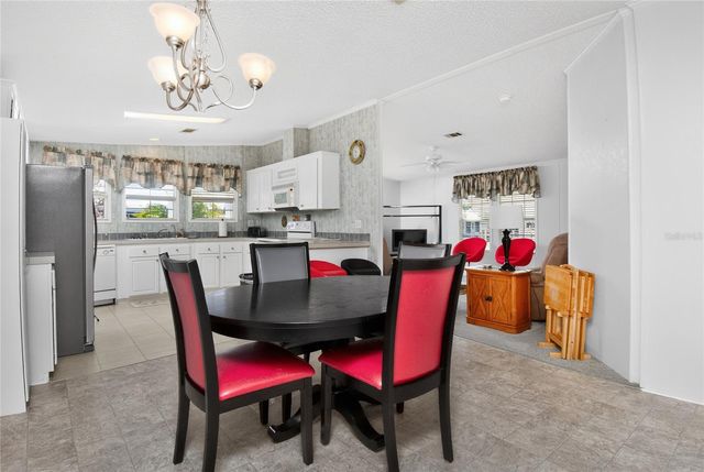 24437 HARBORVIEW ROAD 106, Punta Gorda, FL 33980