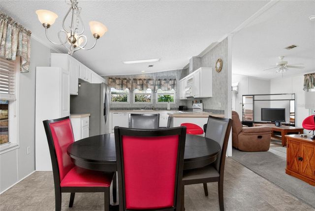 24437 HARBORVIEW ROAD 106, Punta Gorda, FL 33980