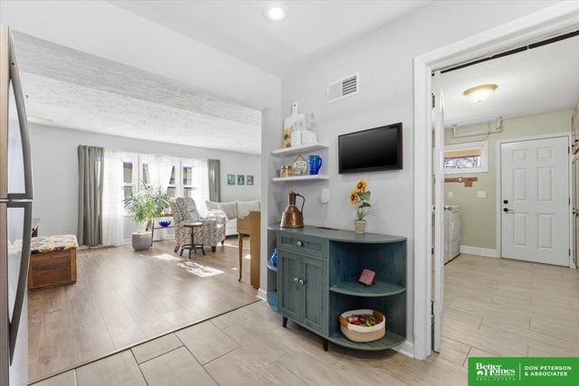 141 N Lincoln Street, Fremont, NE 68025