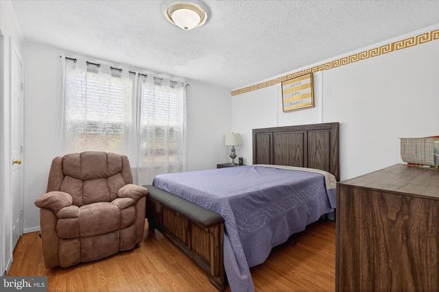1107 WOODWARD ST, Lebanon, PA 17046