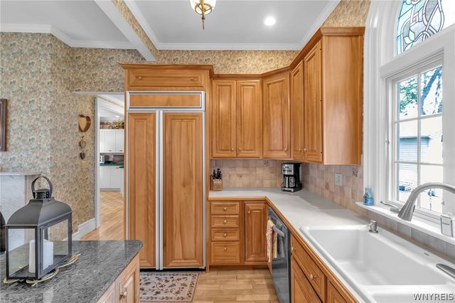 122 Pleasant Avenue, Lancaster, NY 14086