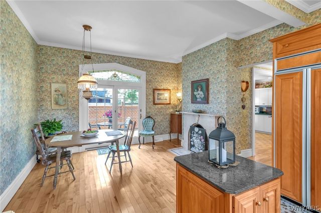 122 Pleasant Avenue, Lancaster, NY 14086