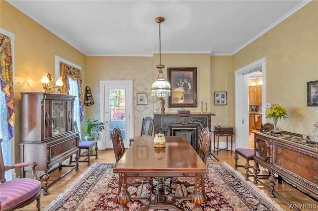 122 Pleasant Avenue, Lancaster, NY 14086