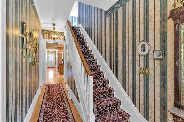 122 Pleasant Avenue, Lancaster, NY 14086
