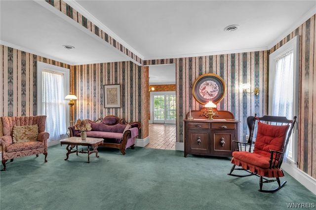 122 Pleasant Avenue, Lancaster, NY 14086