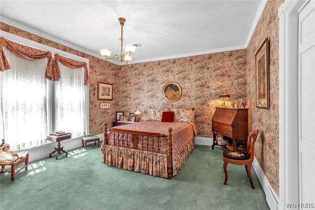 122 Pleasant Avenue, Lancaster, NY 14086