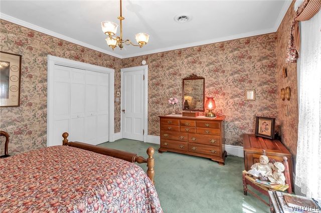 122 Pleasant Avenue, Lancaster, NY 14086
