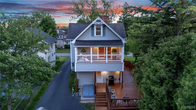 122 Pleasant Avenue, Lancaster, NY 14086