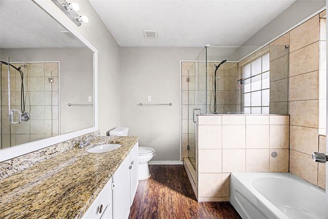 224 California Drive, Glenn Heights, TX 75154