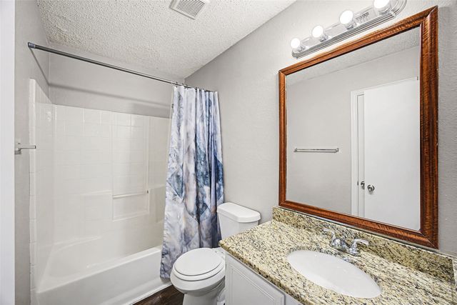 224 California Drive, Glenn Heights, TX 75154