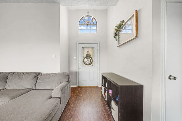 224 California Drive, Glenn Heights, TX 75154