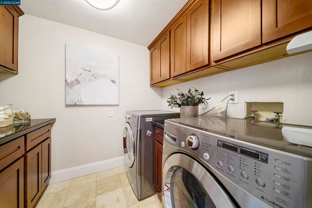 262 Via Cima Ct, Danville, CA 94526