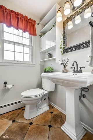 7215 N Oakland Avenue, Indianapolis, IN 46240