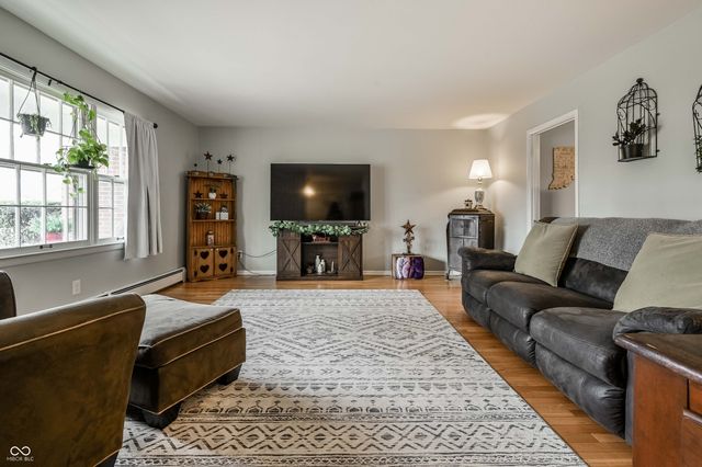 7215 N Oakland Avenue, Indianapolis, IN 46240