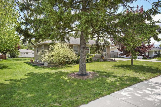 512 Prospect Road, Waunakee, WI 53597