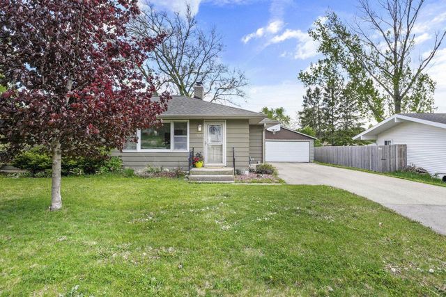 512 Prospect Road, Waunakee, WI 53597