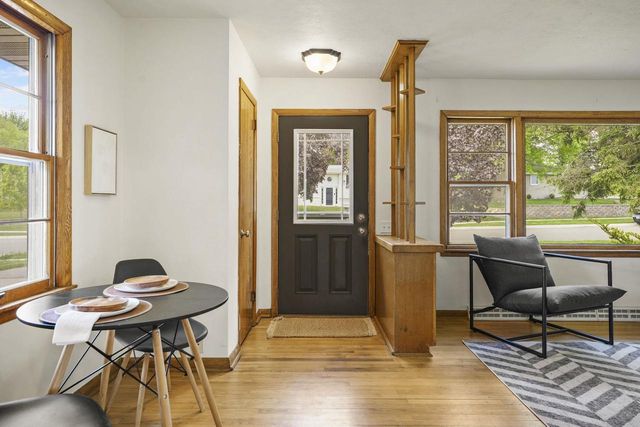 512 Prospect Road, Waunakee, WI 53597