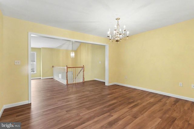 1167 CROSS CREEK DR, Mechanicsburg, PA 17050