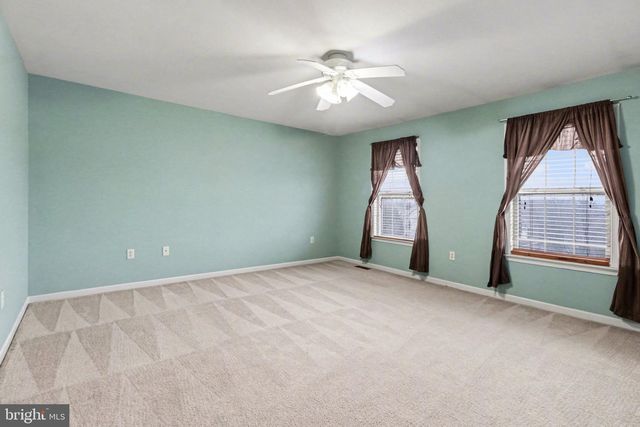 1167 CROSS CREEK DR, Mechanicsburg, PA 17050