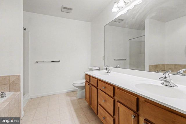 1167 CROSS CREEK DR, Mechanicsburg, PA 17050