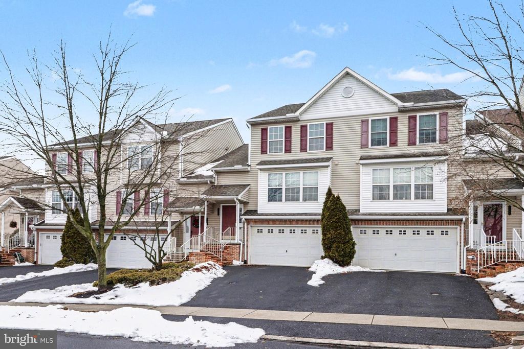 1167 CROSS CREEK DR, Mechanicsburg, PA 17050