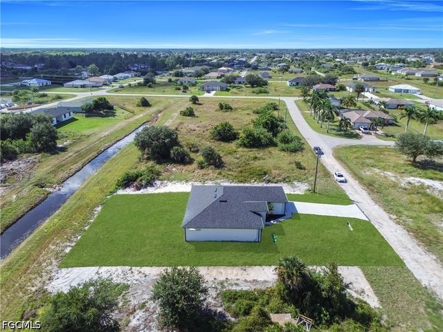 312 Pembroke ST, Lehigh Acres, FL 33974