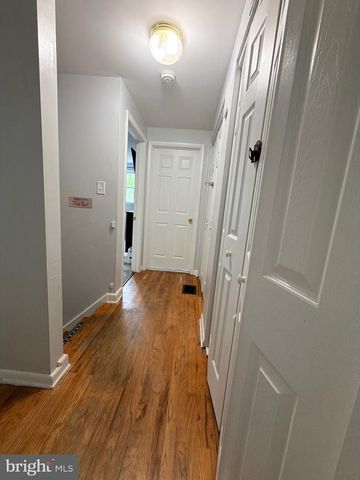 616 N DUPONT RD, Wilmington, DE 19804
