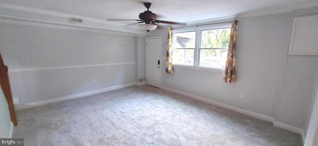 616 N DUPONT RD, Wilmington, DE 19804
