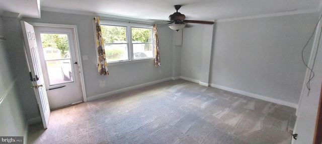 616 N DUPONT RD, Wilmington, DE 19804