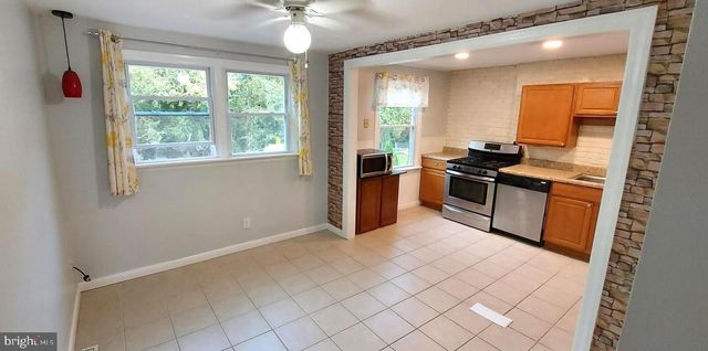 616 N DUPONT RD, Wilmington, DE 19804
