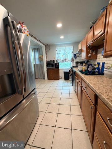 616 N DUPONT RD, Wilmington, DE 19804