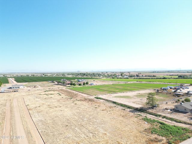175 N ELLISON Drive, Coolidge, AZ 85128