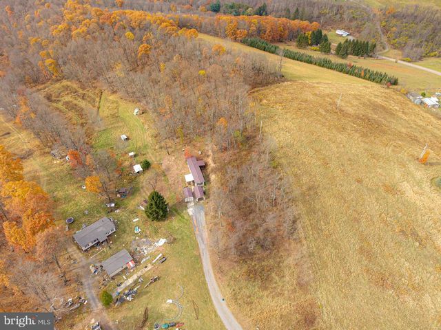 206 MOUNTAIN PENNY LN, Claysburg, PA 16625