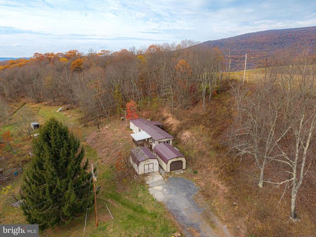 206 MOUNTAIN PENNY LN, Claysburg, PA 16625