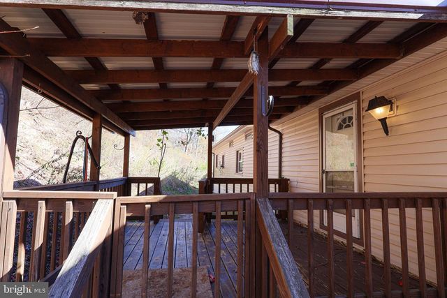 206 MOUNTAIN PENNY LN, Claysburg, PA 16625