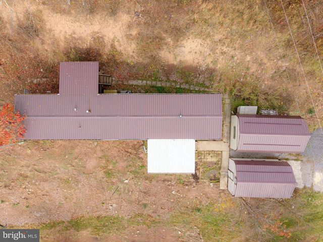 206 MOUNTAIN PENNY LN, Claysburg, PA 16625