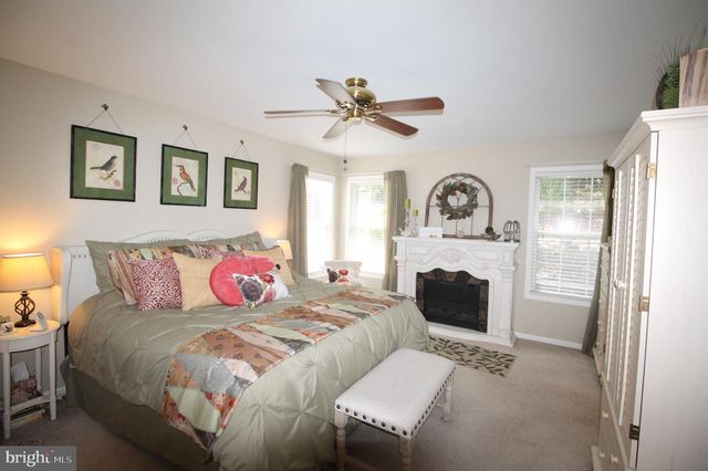 136 GREGG DR, Wilmington, DE 19808