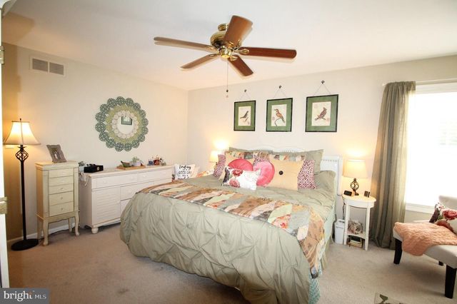 136 GREGG DR, Wilmington, DE 19808