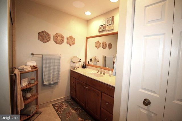 136 GREGG DR, Wilmington, DE 19808