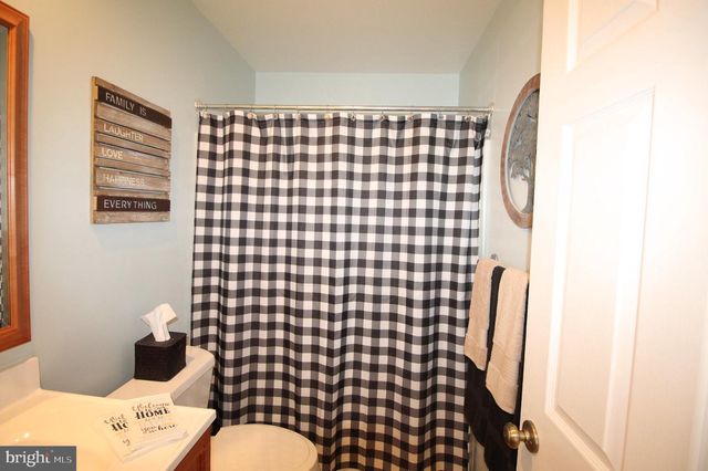 136 GREGG DR, Wilmington, DE 19808