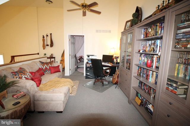 136 GREGG DR, Wilmington, DE 19808
