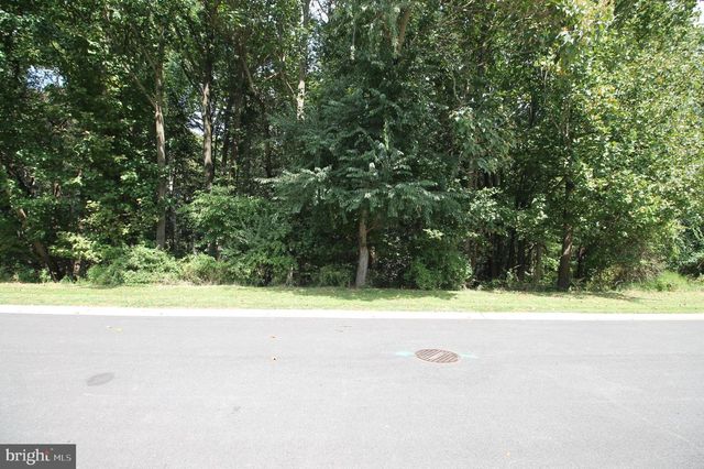 136 GREGG DR, Wilmington, DE 19808