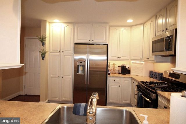 136 GREGG DR, Wilmington, DE 19808