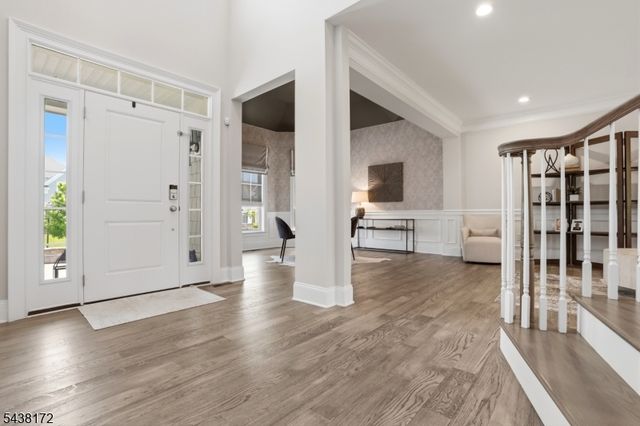 18 Waterford Way, Middletown Twp., NJ 07738
