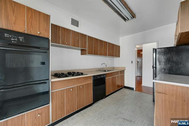 5 Horizon Road 2102, Fort Lee, NJ 07024