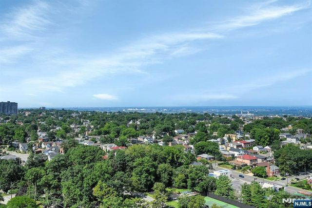 5 Horizon Road 2102, Fort Lee, NJ 07024