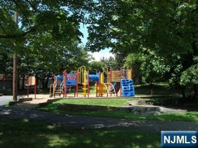 5 Horizon Road 2102, Fort Lee, NJ 07024