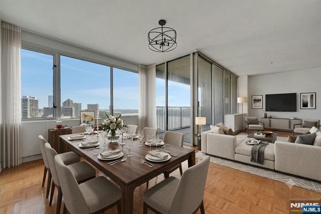 5 Horizon Road 2102, Fort Lee, NJ 07024